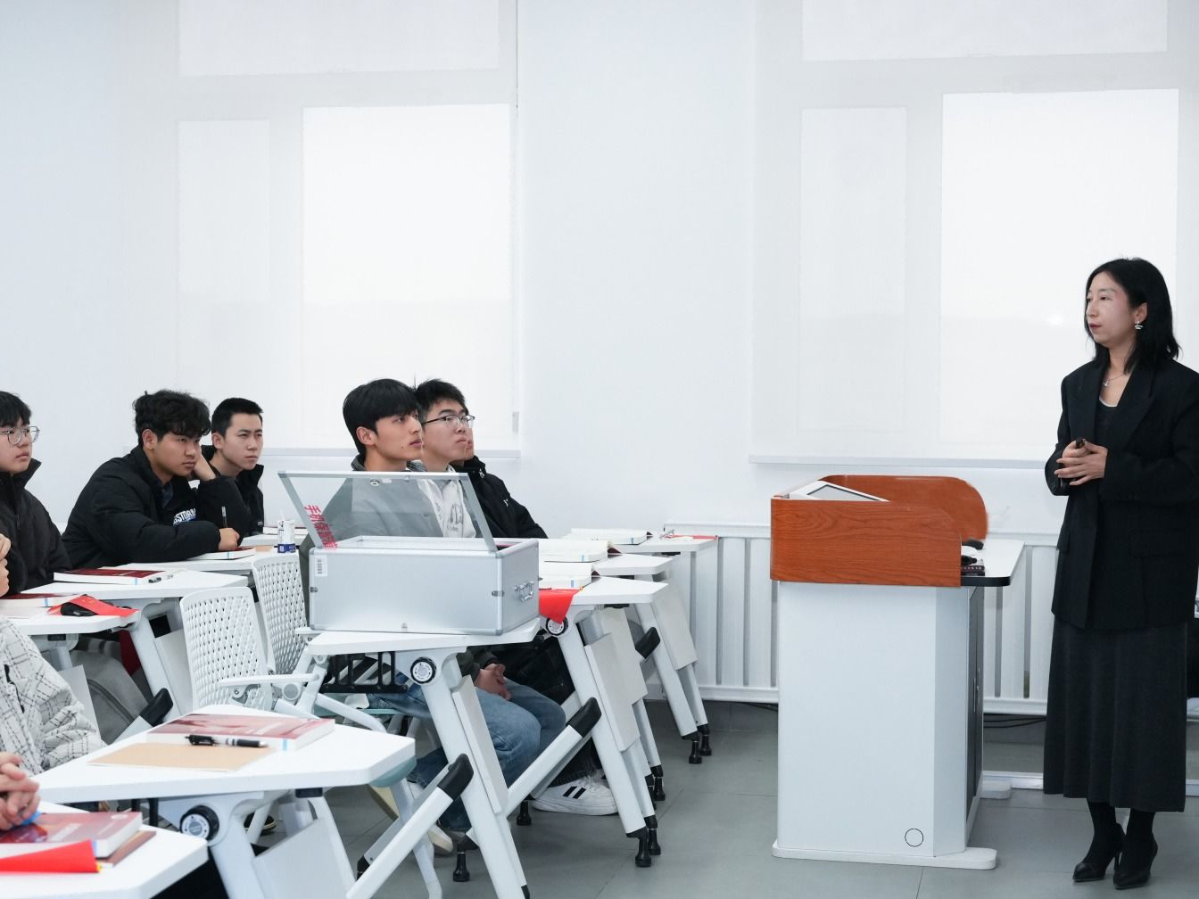 抓实课堂主阵地，以评促建强学风  BEAT365英国官网多措并举推动育人质量再提升