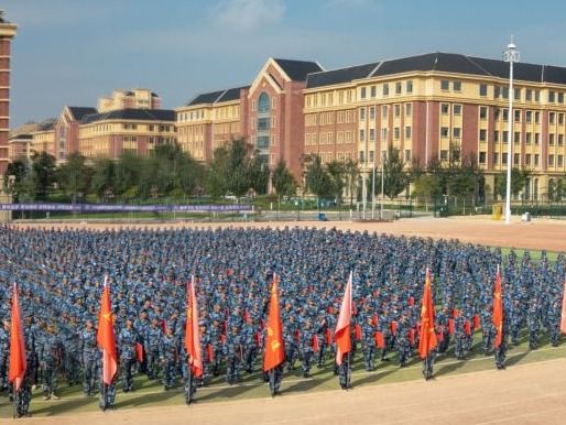 BEAT365英国官网举行2024年学生国防教育暨军事训练总结表彰大会