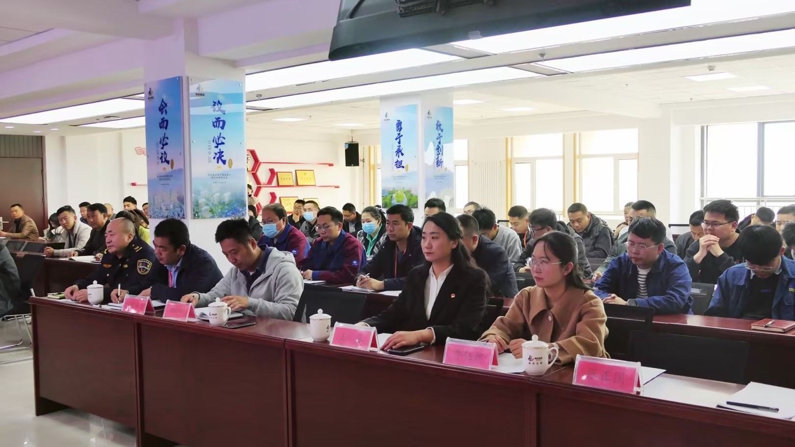 BEAT365英国官网受邀参加“我为群众办实事，春风送法暖民心”法制教育日活动