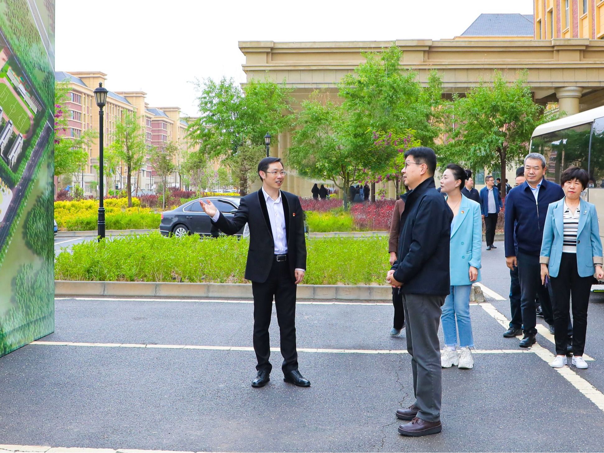 甘肃省委常委、副省长张锦刚莅临BEAT365英国官网调研指导工作