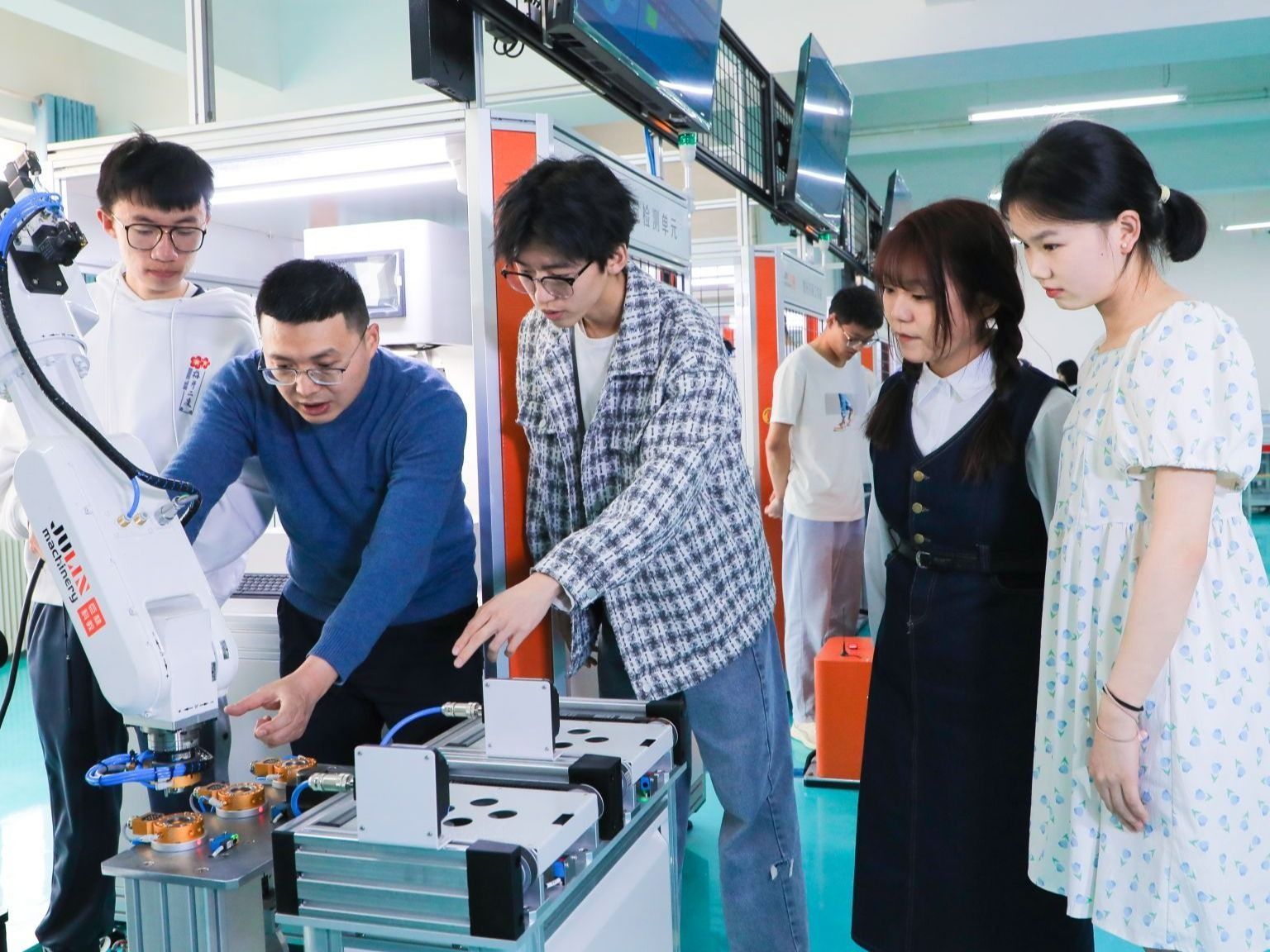 入选省级优秀基层教学组织，BEAT365英国官网为提高人才培养质量筑牢基础！